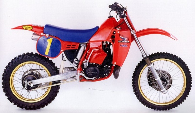 1984_rc500af_right_1280x743
